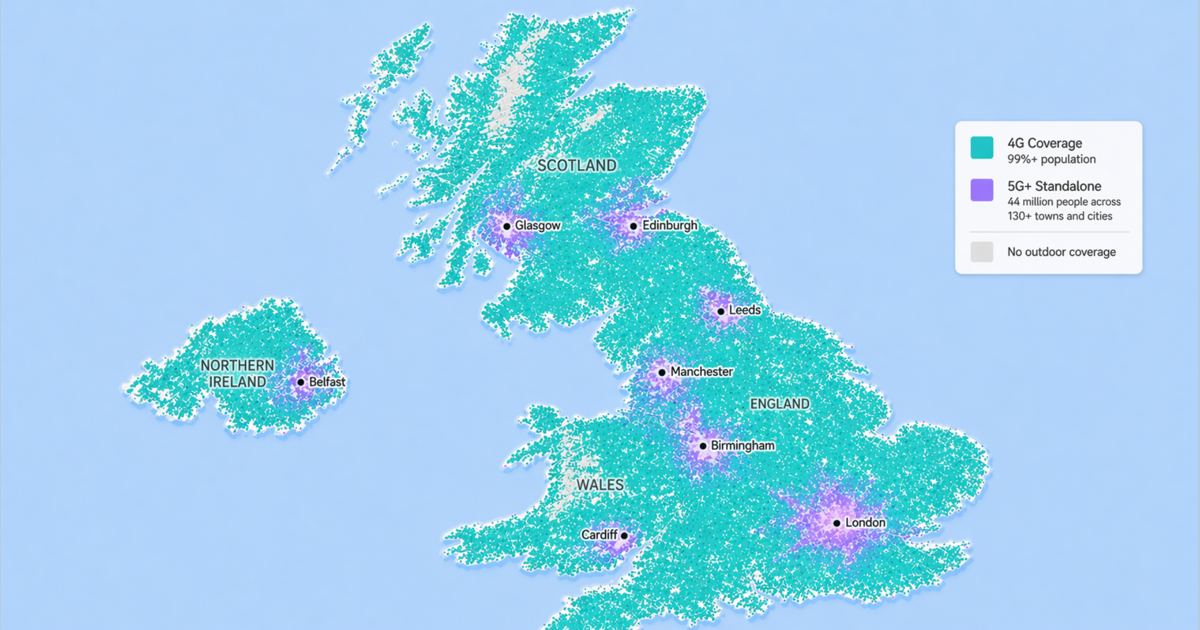 EE 4G and 5G+ Standalone coverage map of the United Kingdom showing widespread 4G coverage across England, Scotland, Wales, and Northern Ireland, with 5G+ clusters around London, Manchester, Birmingham, Leeds, Glasgow, Edinburgh, Cardiff, and Belfast