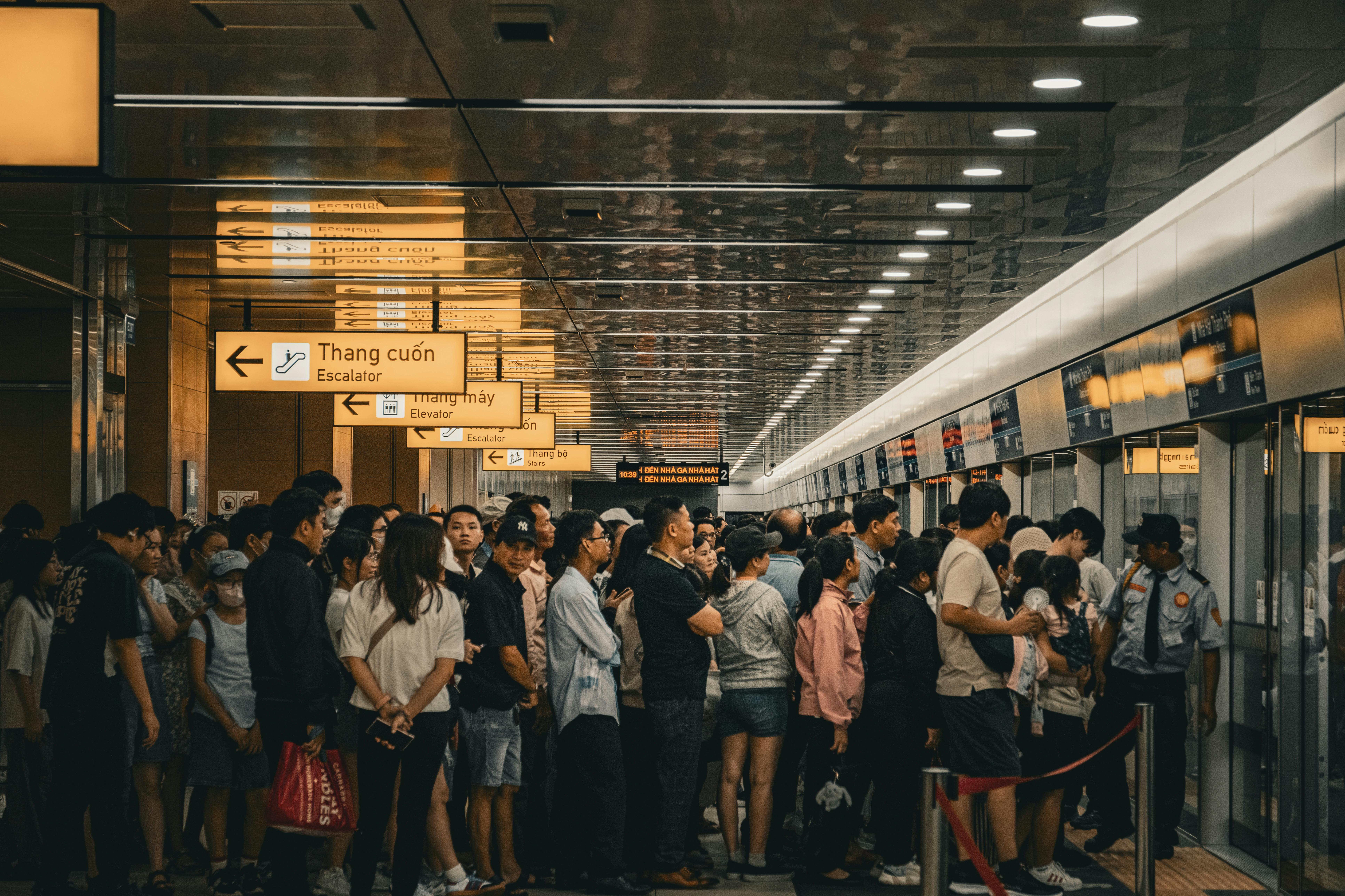 Transport planning for a 21 day Vietnam itinerary