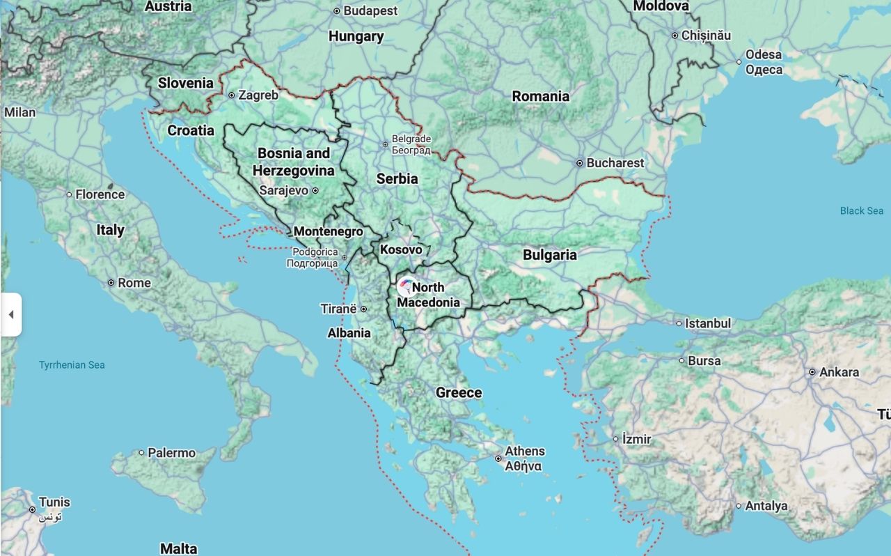 Political map of Balkan countries showing EU and non-EU borders