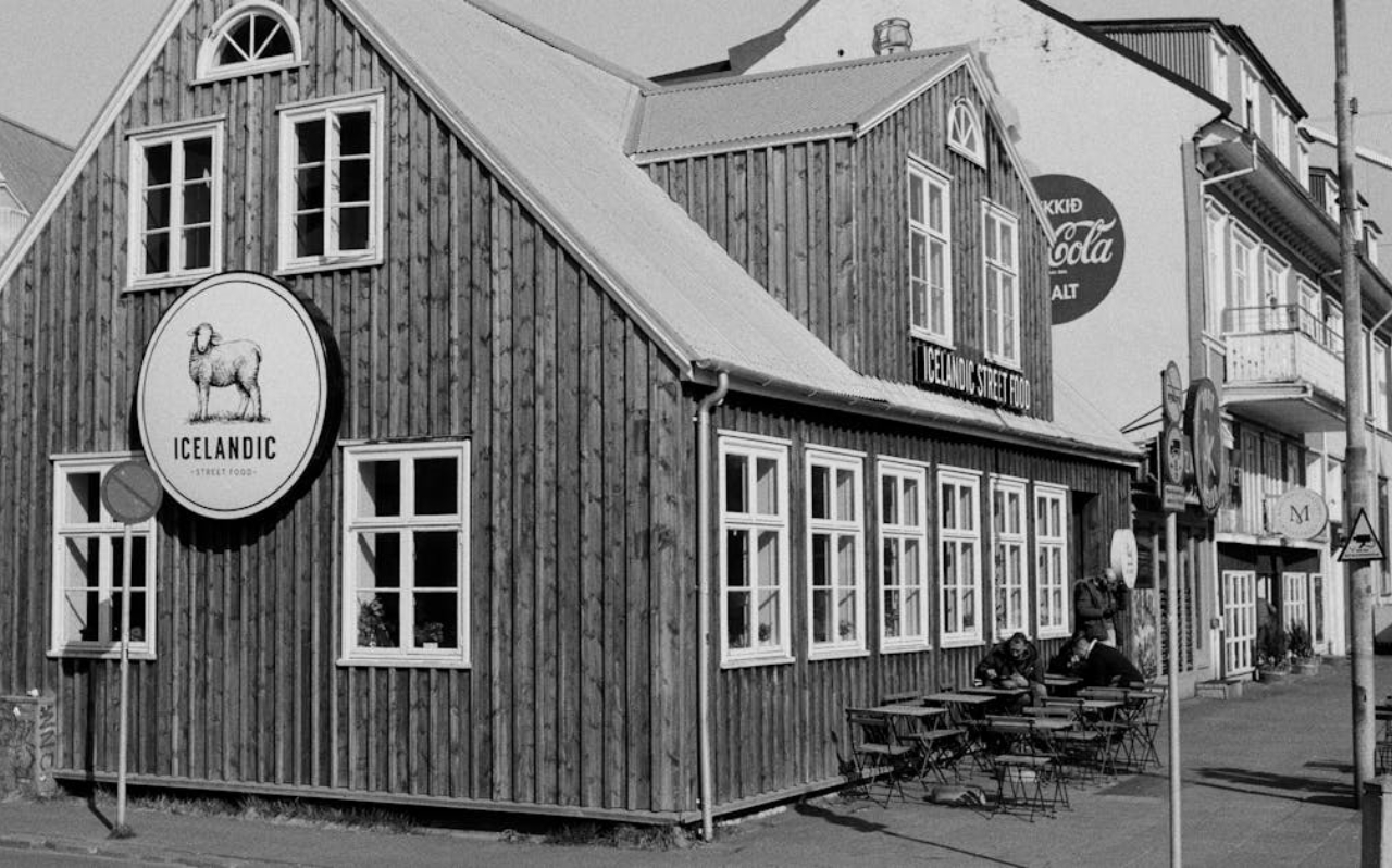 Reykjavík café and local food scene