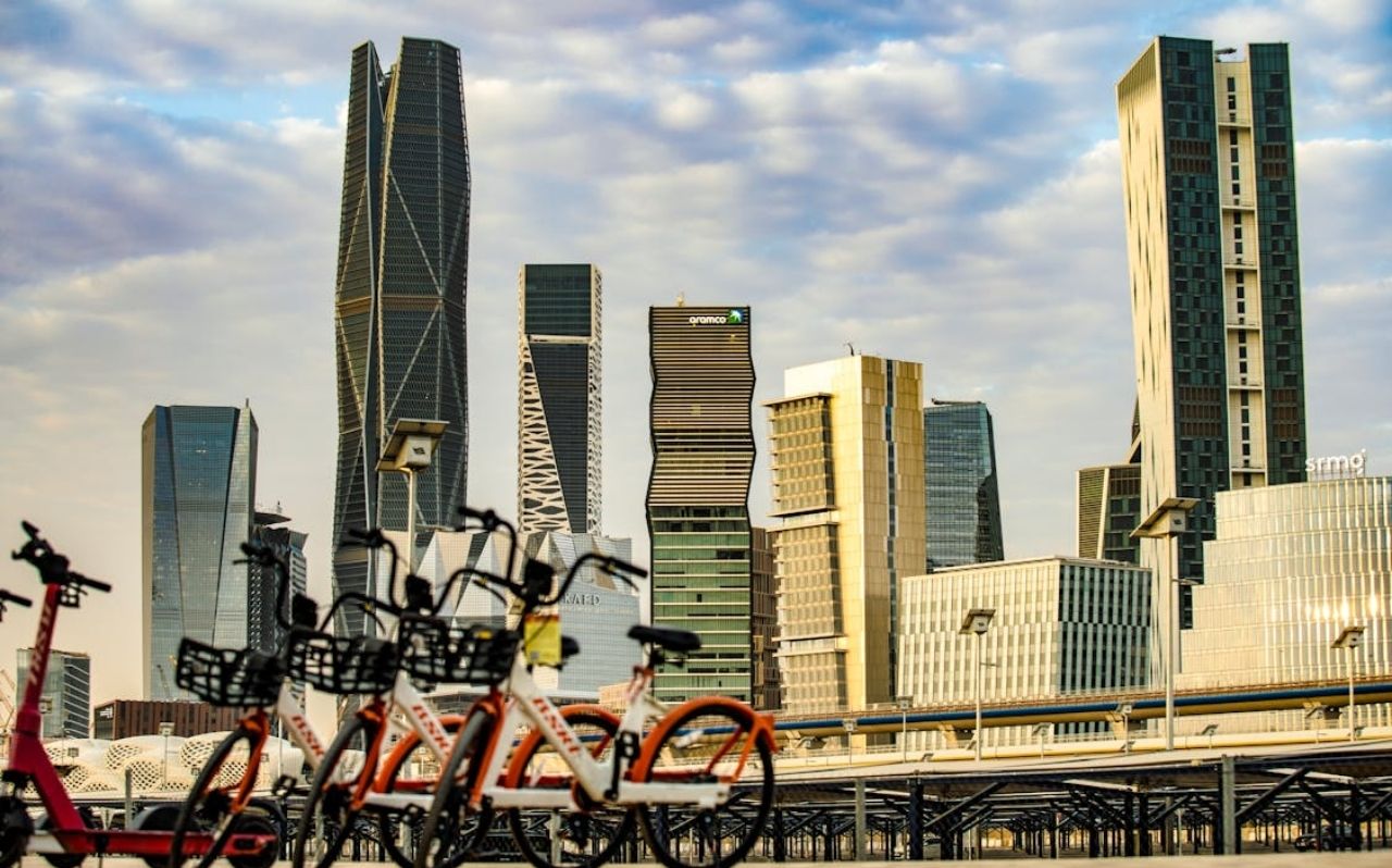 Modern Riyadh skyline featuring Kingdom Centre and contemporary skyscrapers