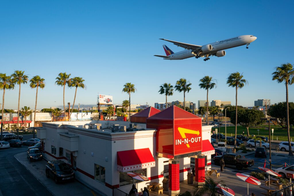 du lich Los Angeles tu tuc - Lax Airport