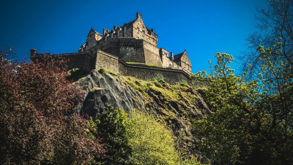 Edinburgh Castle điểm nhấn du lịch Scotland
